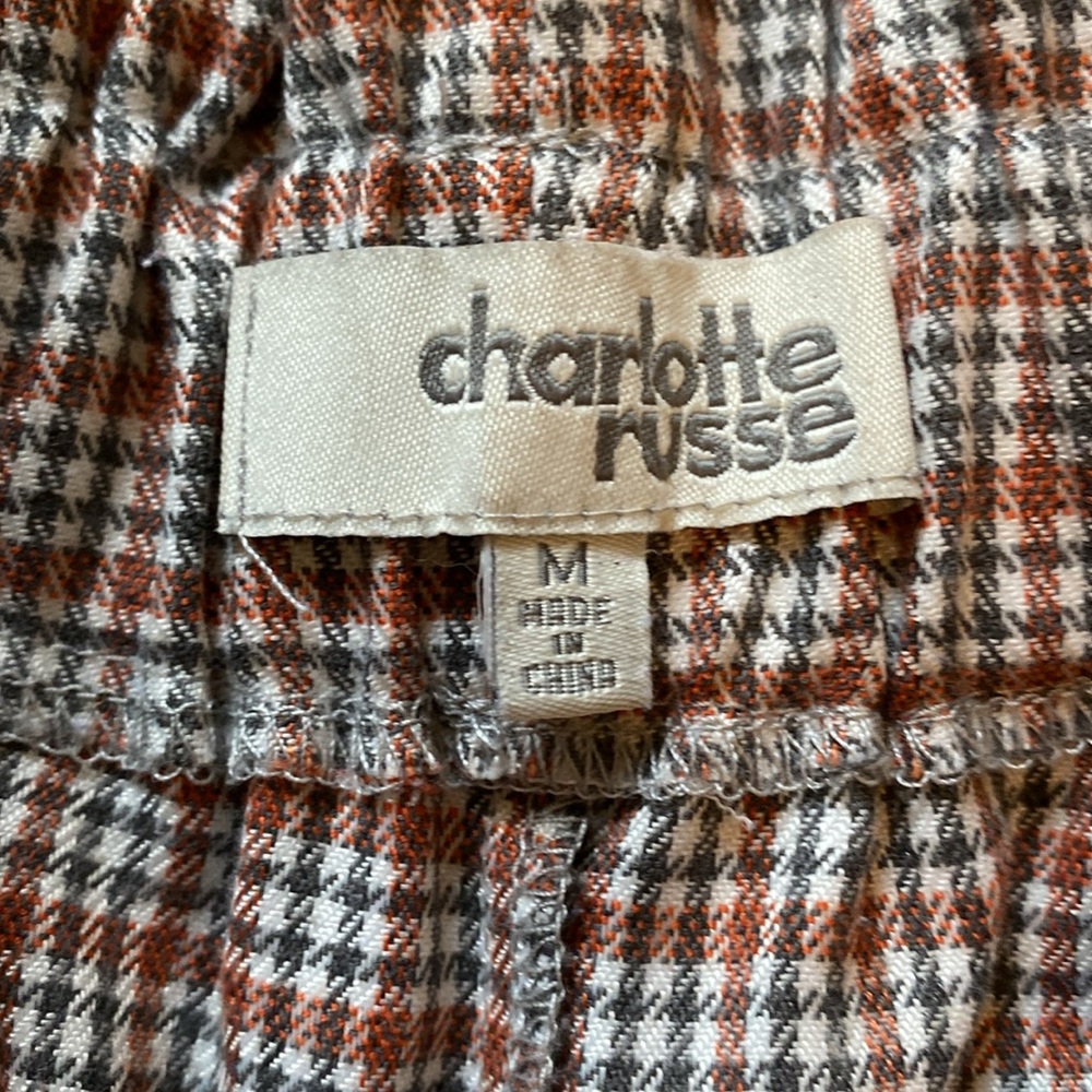 CHARLOTTE RUSSE SHORTS - Picture 2 of 2